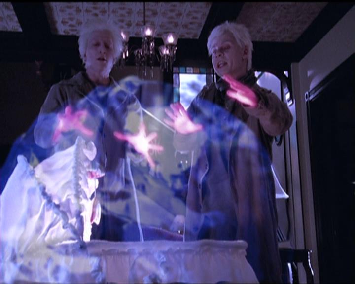 Charmed-Online-dot-516BabysFirstDemon2005.jpg Charmed-Online-dot-516BabysFirstDemon2005.jpg