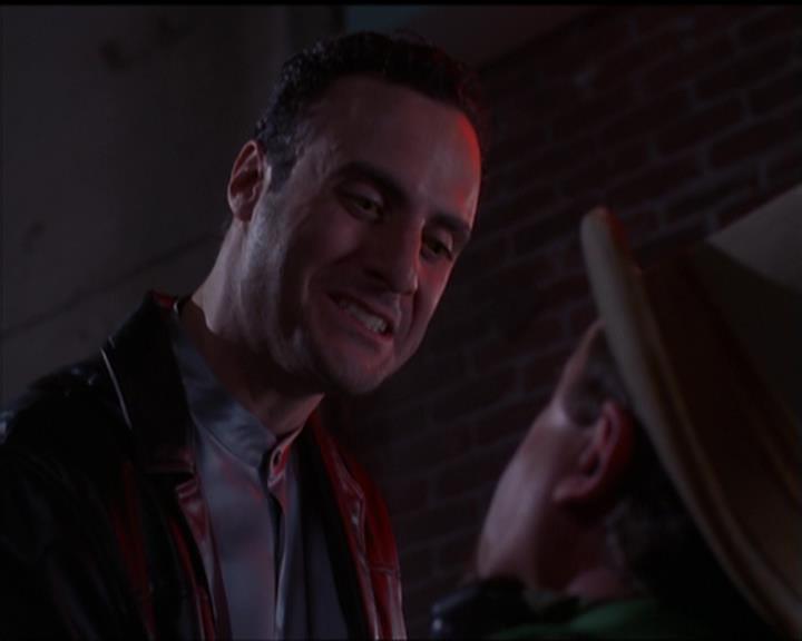 Charmed-Online-dot-517LuckyCharmed0224.jpg Charmed-Online-dot-517LuckyCharmed0224.jpg