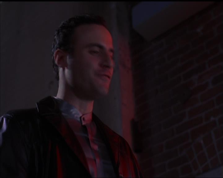 Charmed-Online-dot-517LuckyCharmed0229.jpg Charmed-Online-dot-517LuckyCharmed0229.jpg