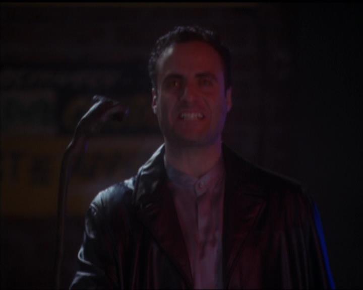 Charmed-Online-dot-517LuckyCharmed0238.jpg Charmed-Online-dot-517LuckyCharmed0238.jpg