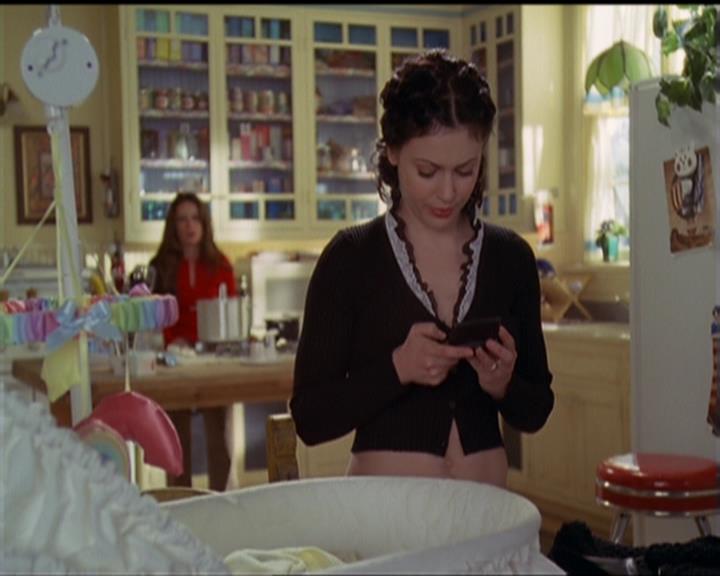 Charmed-Online-dot-517LuckyCharmed0355.jpg Charmed-Online-dot-517LuckyCharmed0355.jpg