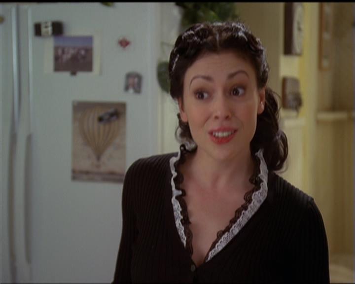 Charmed-Online-dot-517LuckyCharmed0398.jpg Charmed-Online-dot-517LuckyCharmed0398.jpg