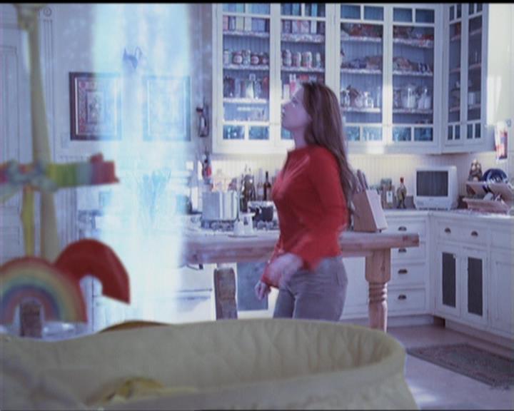 Charmed-Online-dot-517LuckyCharmed0450.jpg Charmed-Online-dot-517LuckyCharmed0450.jpg