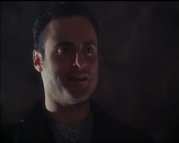 Charmed-Online-dot-517LuckyCharmed0493.jpg Charmed-Online-dot-517LuckyCharmed0493.jpg