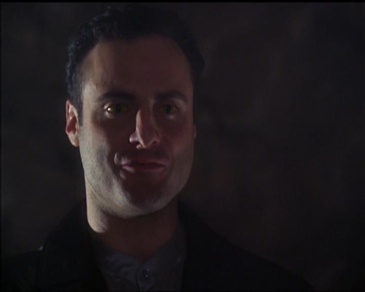 Charmed-Online-dot-517LuckyCharmed0499.jpg Charmed-Online-dot-517LuckyCharmed0499.jpg