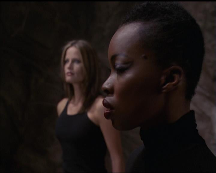 Charmed-Online-dot-517LuckyCharmed0510.jpg Charmed-Online-dot-517LuckyCharmed0510.jpg