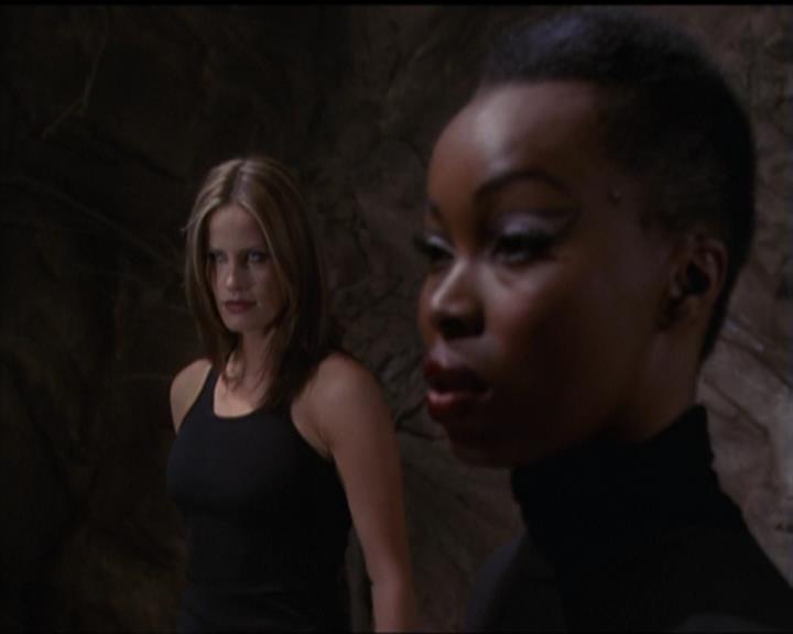 Charmed-Online-dot-517LuckyCharmed0512.jpg Charmed-Online-dot-517LuckyCharmed0512.jpg