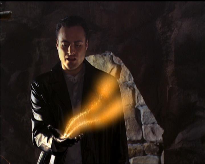 Charmed-Online-dot-517LuckyCharmed0516.jpg Charmed-Online-dot-517LuckyCharmed0516.jpg