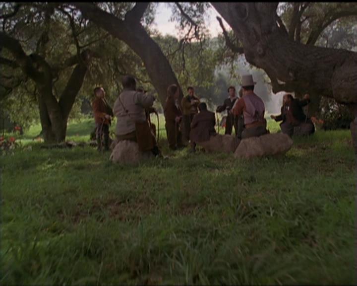 Charmed-Online-dot-517LuckyCharmed0649.jpg Charmed-Online-dot-517LuckyCharmed0649.jpg