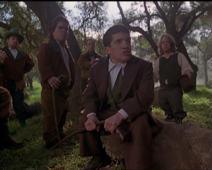 Charmed-Online-dot-517LuckyCharmed0663.jpg Charmed-Online-dot-517LuckyCharmed0663.jpg