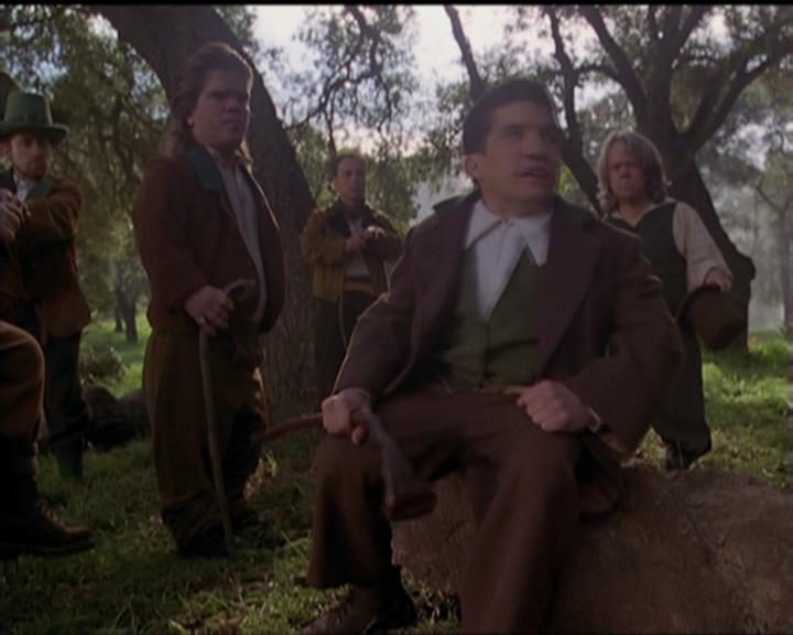 Charmed-Online-dot-517LuckyCharmed0670.jpg Charmed-Online-dot-517LuckyCharmed0670.jpg