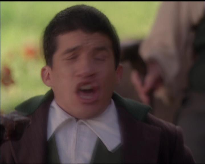 Charmed-Online-dot-517LuckyCharmed0705.jpg Charmed-Online-dot-517LuckyCharmed0705.jpg