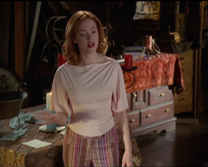 Charmed-Online-dot-517LuckyCharmed0734.jpg Charmed-Online-dot-517LuckyCharmed0734.jpg