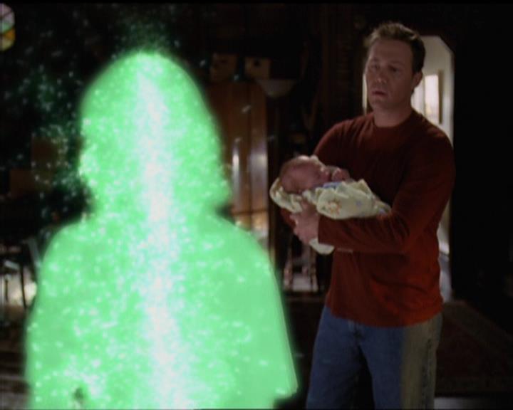 Charmed-Online-dot-517LuckyCharmed0803.jpg Charmed-Online-dot-517LuckyCharmed0803.jpg