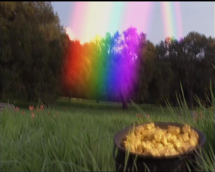 Charmed-Online-dot-517LuckyCharmed0886.jpg Charmed-Online-dot-517LuckyCharmed0886.jpg