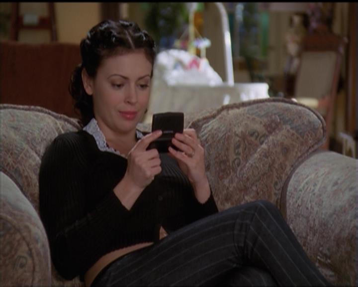 Charmed-Online-dot-517LuckyCharmed0997.jpg Charmed-Online-dot-517LuckyCharmed0997.jpg