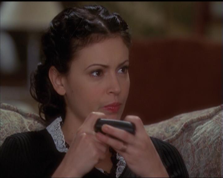 Charmed-Online-dot-517LuckyCharmed1007.jpg Charmed-Online-dot-517LuckyCharmed1007.jpg