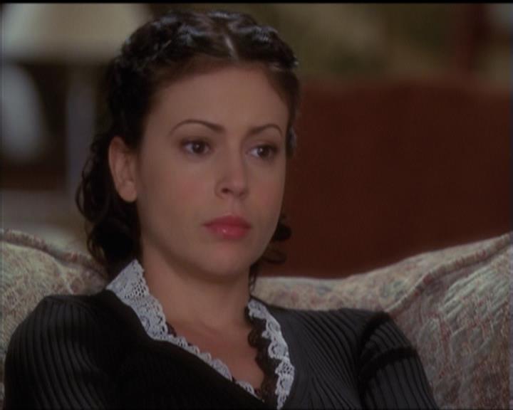 Charmed-Online-dot-517LuckyCharmed1034.jpg Charmed-Online-dot-517LuckyCharmed1034.jpg