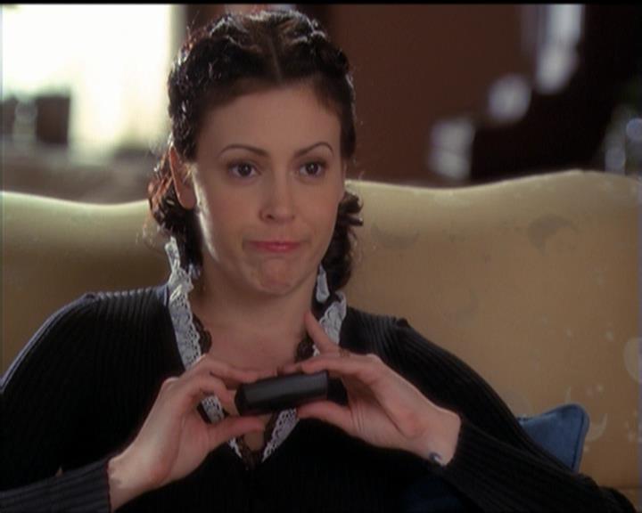 Charmed-Online-dot-517LuckyCharmed1216.jpg Charmed-Online-dot-517LuckyCharmed1216.jpg