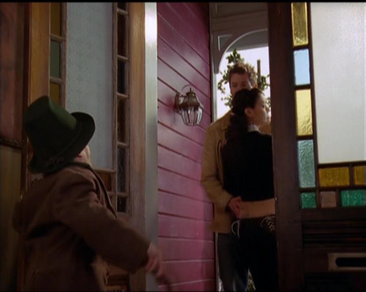 Charmed-Online-dot-517LuckyCharmed1290.jpg Charmed-Online-dot-517LuckyCharmed1290.jpg