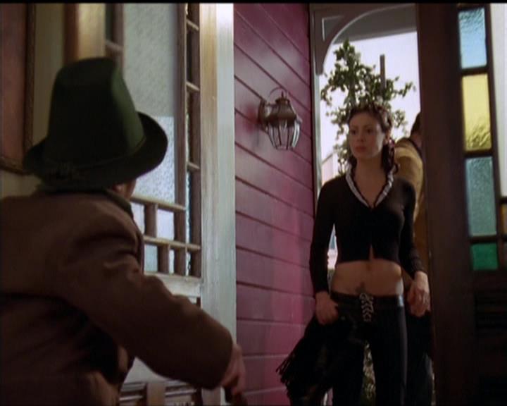 Charmed-Online-dot-517LuckyCharmed1291.jpg Charmed-Online-dot-517LuckyCharmed1291.jpg