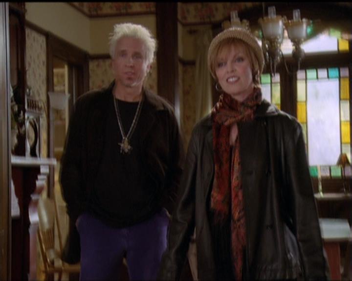 Charmed-Online-dot-517LuckyCharmed1298.jpg Charmed-Online-dot-517LuckyCharmed1298.jpg