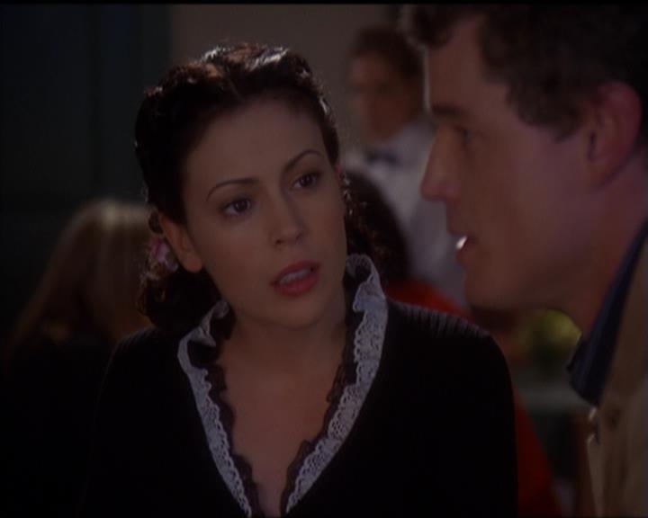 Charmed-Online-dot-517LuckyCharmed1484.jpg Charmed-Online-dot-517LuckyCharmed1484.jpg