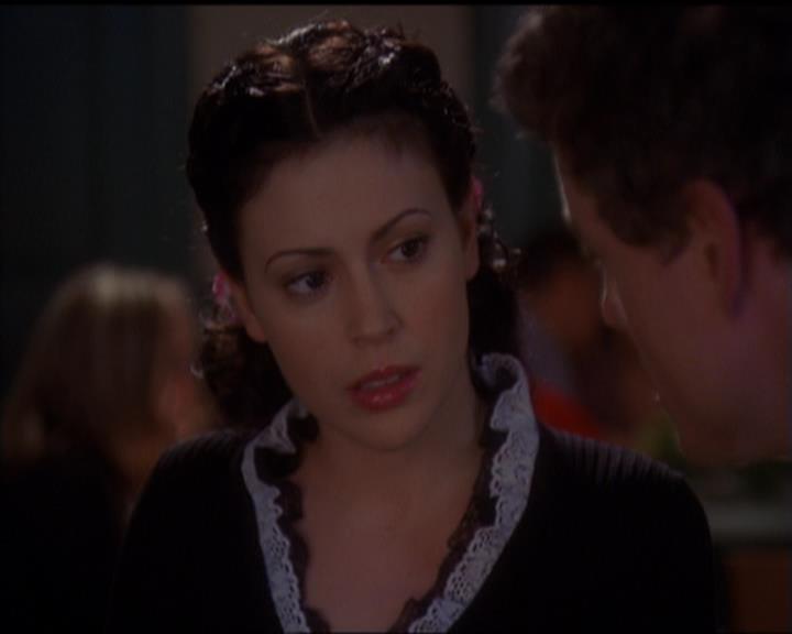 Charmed-Online-dot-517LuckyCharmed1495.jpg Charmed-Online-dot-517LuckyCharmed1495.jpg