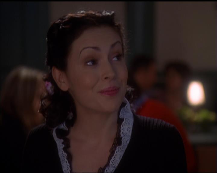 Charmed-Online-dot-517LuckyCharmed1510.jpg Charmed-Online-dot-517LuckyCharmed1510.jpg