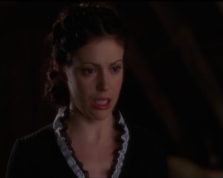 Charmed-Online-dot-517LuckyCharmed1579.jpg Charmed-Online-dot-517LuckyCharmed1579.jpg