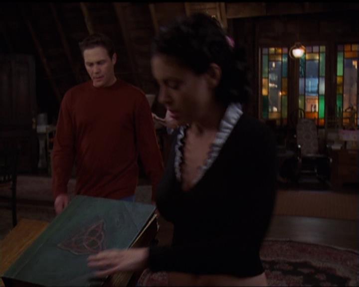 Charmed-Online-dot-517LuckyCharmed1649.jpg Charmed-Online-dot-517LuckyCharmed1649.jpg