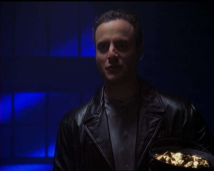 Charmed-Online-dot-517LuckyCharmed1758.jpg Charmed-Online-dot-517LuckyCharmed1758.jpg