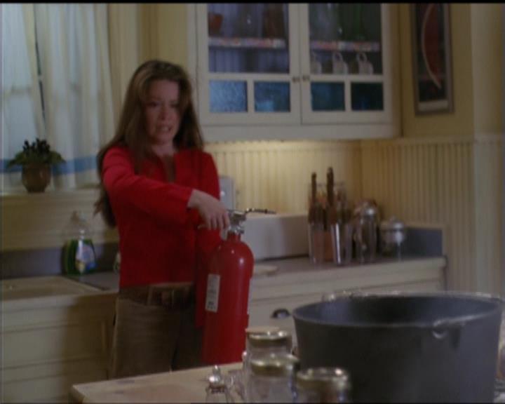 Charmed-Online-dot-517LuckyCharmed1795.jpg Charmed-Online-dot-517LuckyCharmed1795.jpg