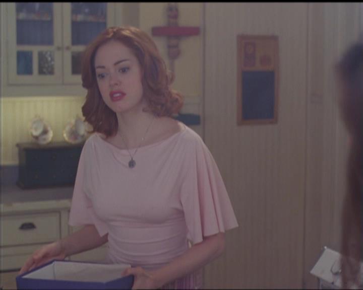 Charmed-Online-dot-517LuckyCharmed1801.jpg Charmed-Online-dot-517LuckyCharmed1801.jpg