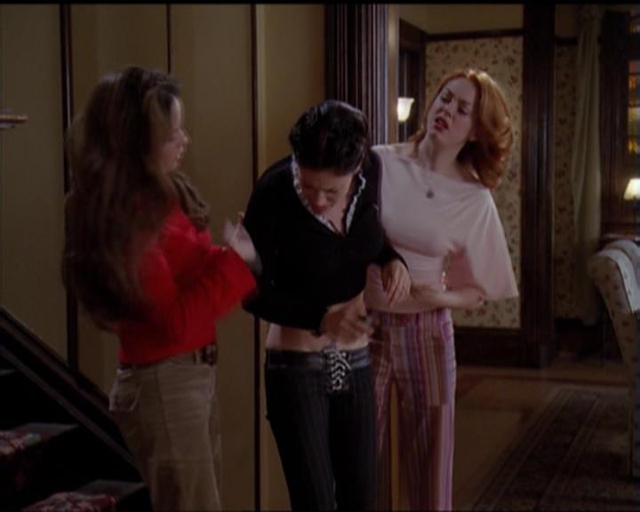 Charmed-Online-dot-517LuckyCharmed1837.jpg Charmed-Online-dot-517LuckyCharmed1837.jpg