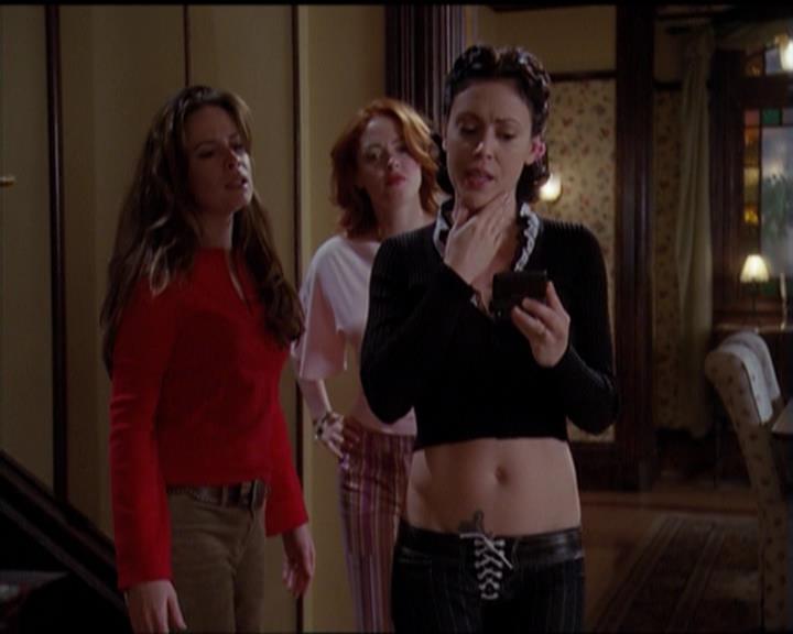 Charmed-Online-dot-517LuckyCharmed1845.jpg Charmed-Online-dot-517LuckyCharmed1845.jpg