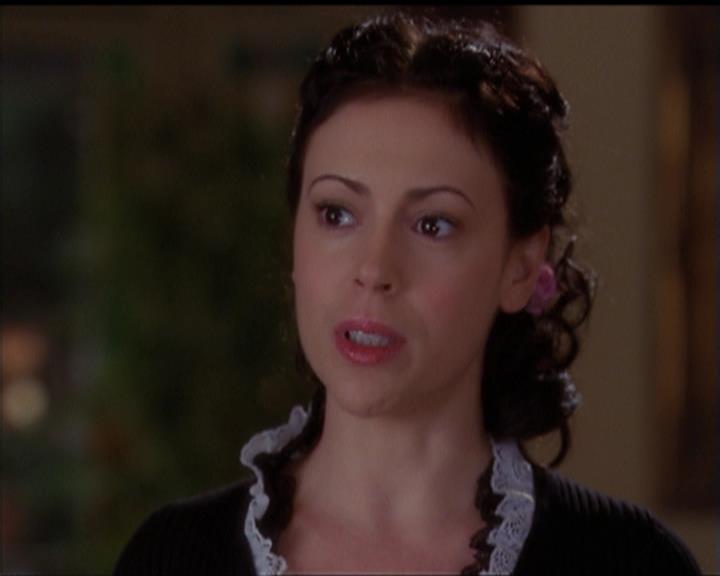 Charmed-Online-dot-517LuckyCharmed1861.jpg Charmed-Online-dot-517LuckyCharmed1861.jpg