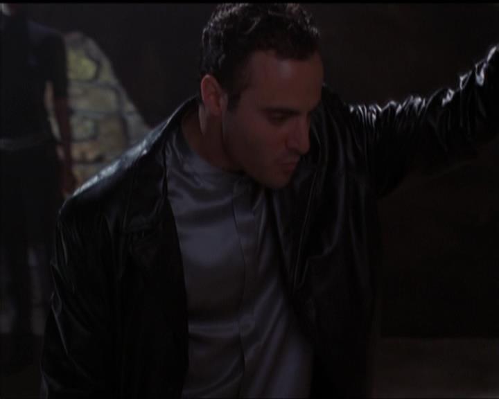 Charmed-Online-dot-517LuckyCharmed1921.jpg Charmed-Online-dot-517LuckyCharmed1921.jpg