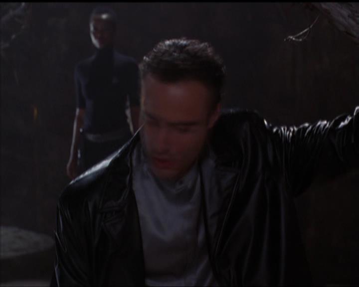 Charmed-Online-dot-517LuckyCharmed1922.jpg Charmed-Online-dot-517LuckyCharmed1922.jpg