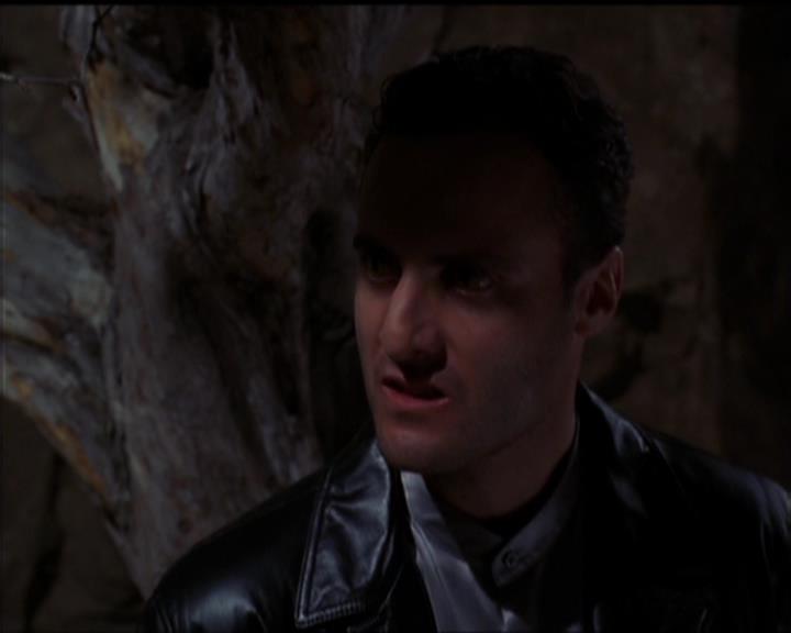 Charmed-Online-dot-517LuckyCharmed1933.jpg Charmed-Online-dot-517LuckyCharmed1933.jpg