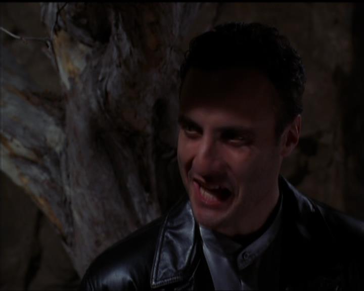 Charmed-Online-dot-517LuckyCharmed1937.jpg Charmed-Online-dot-517LuckyCharmed1937.jpg