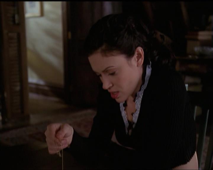 Charmed-Online-dot-517LuckyCharmed1960.jpg Charmed-Online-dot-517LuckyCharmed1960.jpg