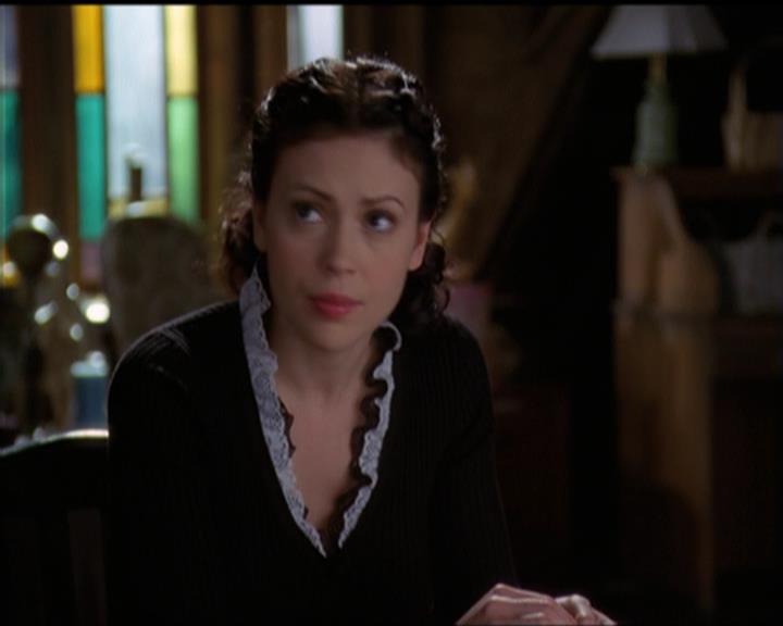 Charmed-Online-dot-517LuckyCharmed1986.jpg Charmed-Online-dot-517LuckyCharmed1986.jpg