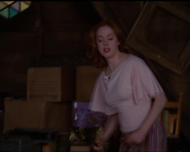 Charmed-Online-dot-517LuckyCharmed1995.jpg Charmed-Online-dot-517LuckyCharmed1995.jpg