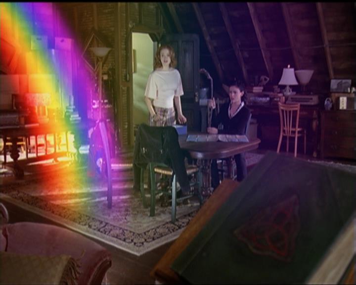 Charmed-Online-dot-517LuckyCharmed2028.jpg Charmed-Online-dot-517LuckyCharmed2028.jpg