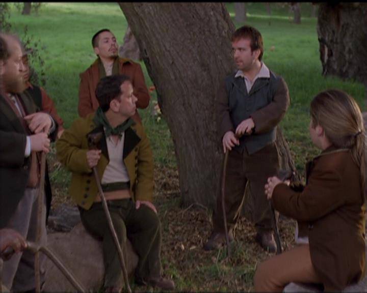 Charmed-Online-dot-517LuckyCharmed2035.jpg Charmed-Online-dot-517LuckyCharmed2035.jpg