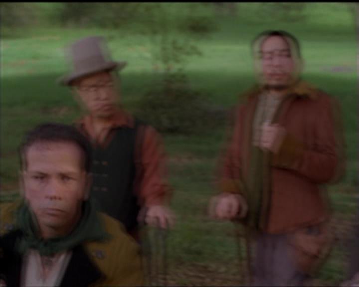 Charmed-Online-dot-517LuckyCharmed2040.jpg Charmed-Online-dot-517LuckyCharmed2040.jpg