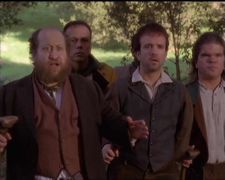 Charmed-Online-dot-517LuckyCharmed2057.jpg Charmed-Online-dot-517LuckyCharmed2057.jpg