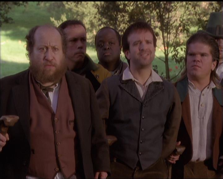 Charmed-Online-dot-517LuckyCharmed2064.jpg Charmed-Online-dot-517LuckyCharmed2064.jpg