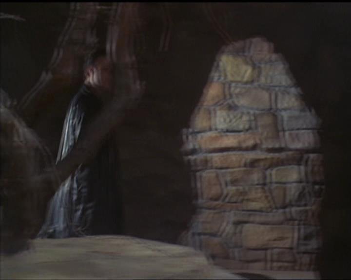 Charmed-Online-dot-517LuckyCharmed2127.jpg Charmed-Online-dot-517LuckyCharmed2127.jpg